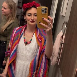 Frida Kahlo Halloween Costume (Cape, Rose Hair Pieces, Earrings, Necklace)